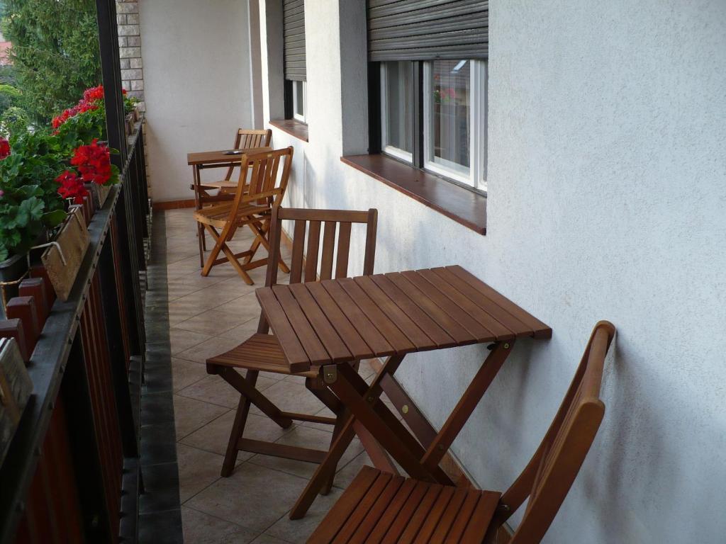 شقة Kitty Apartman ميسكولك الغرفة الصورة