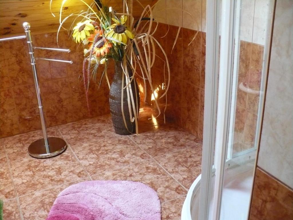 شقة Kitty Apartman ميسكولك الغرفة الصورة